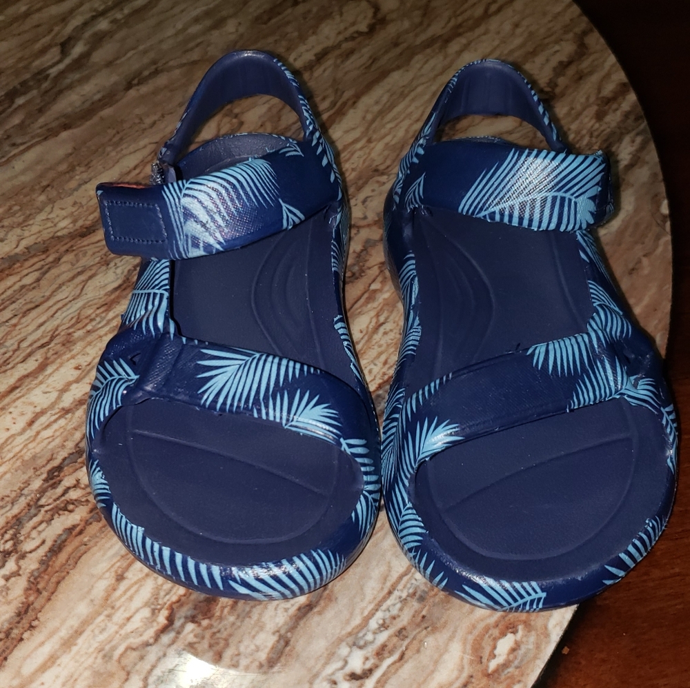 Boys Beach Sandels